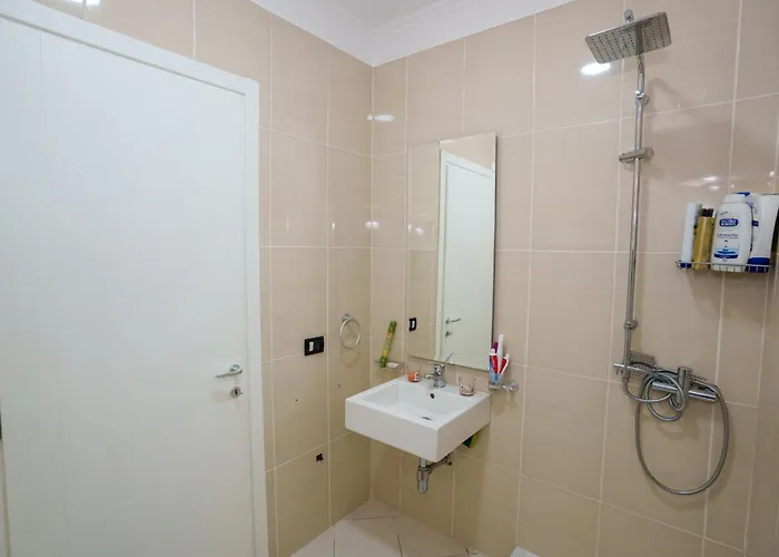 Embrace 公寓 Sarandë